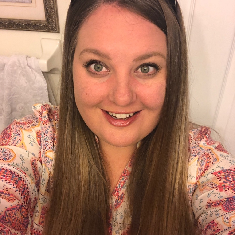 Meet your Posher, Jennifer